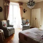 Charming 2 Bedroom Apt In Central Cannes Walking Distance To Beaches Croisette And The Palais 678