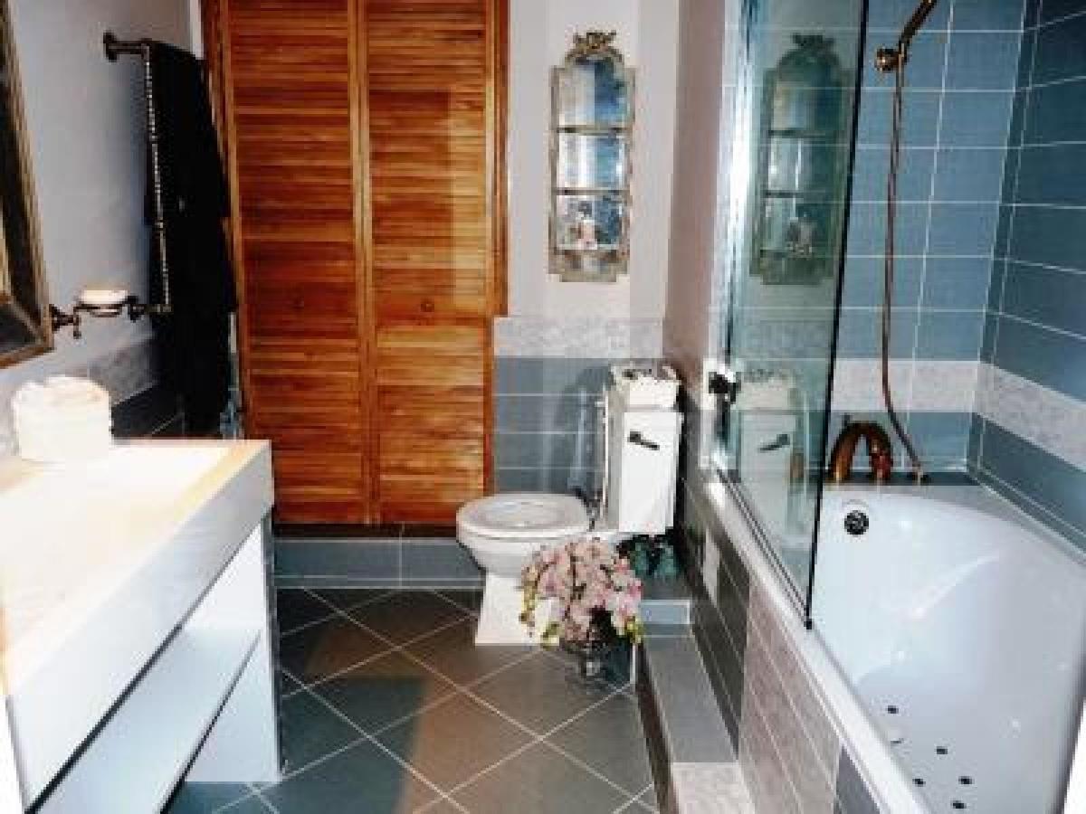 Charming 2 Bedroom In Walking Distance To Beaches Croisette And The Palais 678 Cannes